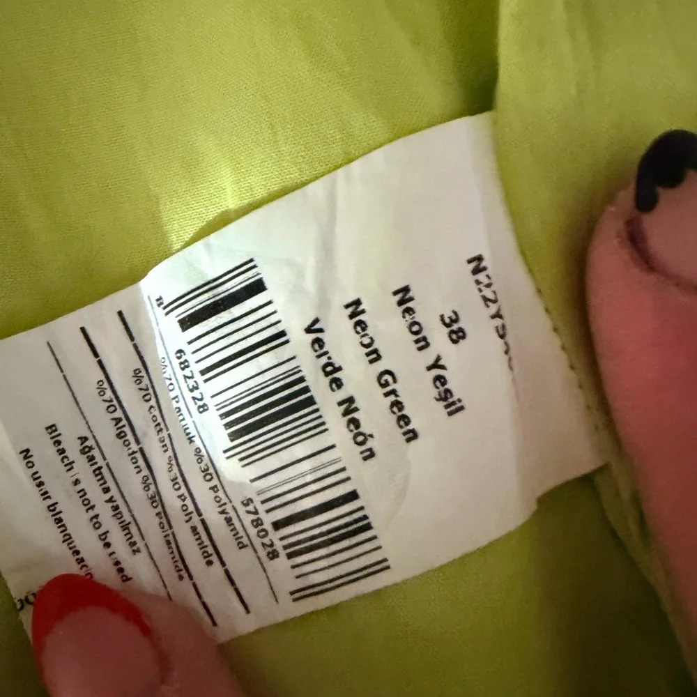 Nocturne | euc size 38 | neon Yellow green Mini Skirt. Retro, see description